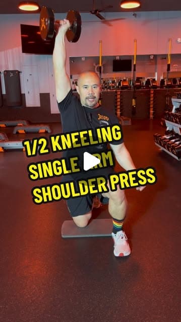 1/2 Kneeling Single Arm Shoulder Press