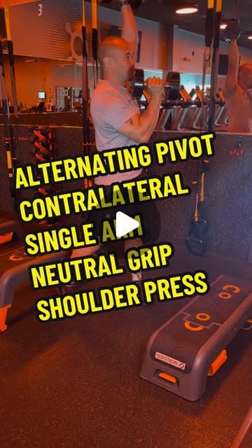 Alternating pivot to contralateral single arm neutral grip shoulder press