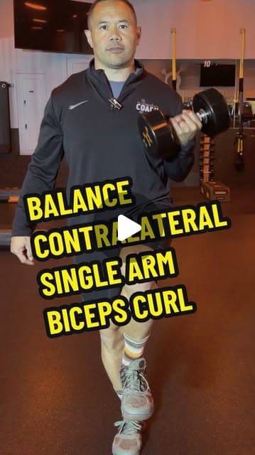 Balance Contralateral Single Arm Biceps Curl