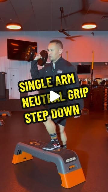 Single Arm Neutral Grip Step Down