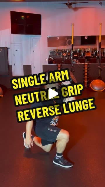 Single Arm Neutral Grip Reverse Lunge