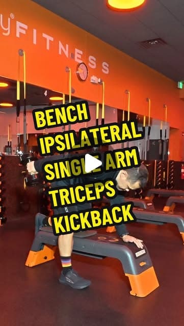 Bench Ipsilateral Single Arm Triceps Kickback