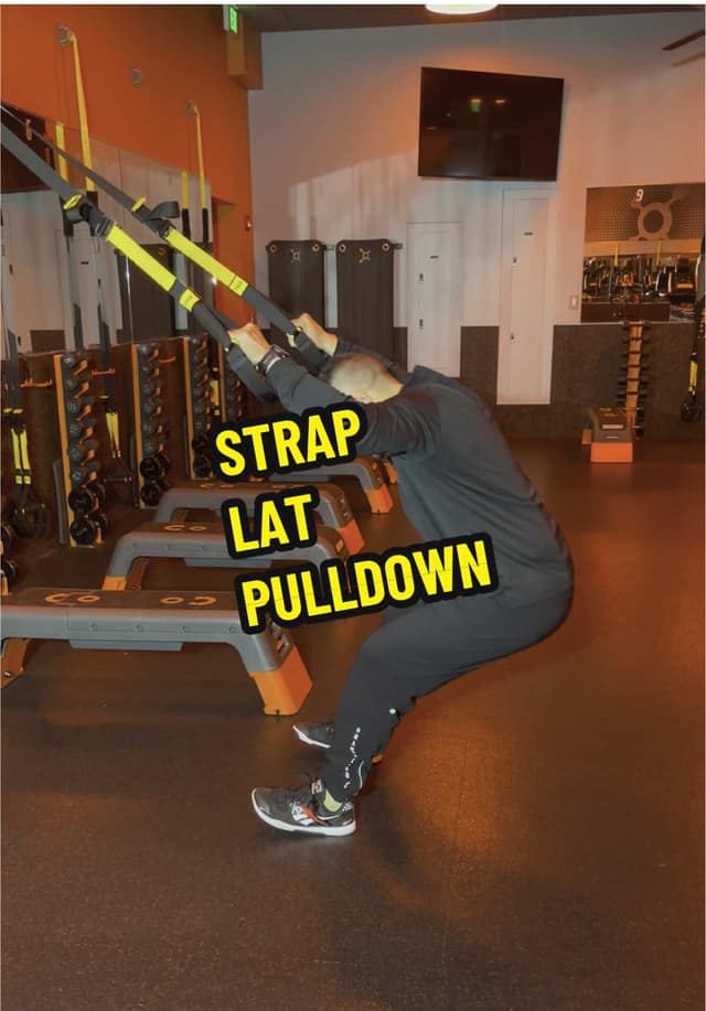 Strap Lat Pulldown 3 cues for a more effective lat pulldown: 1 TikTok preview